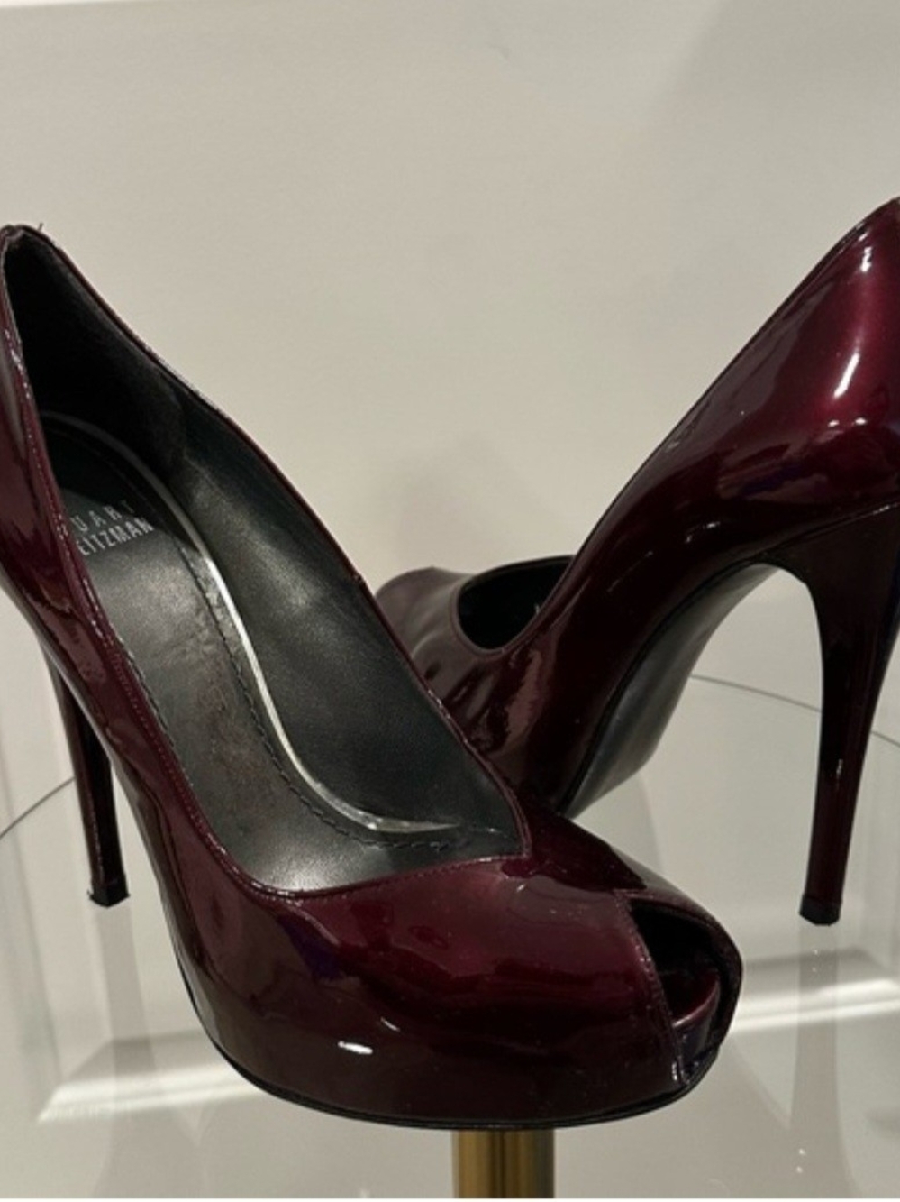 Stuart Weitzman Women's Burgundy Patent Peep-Toe Platform Pumps. Size 6